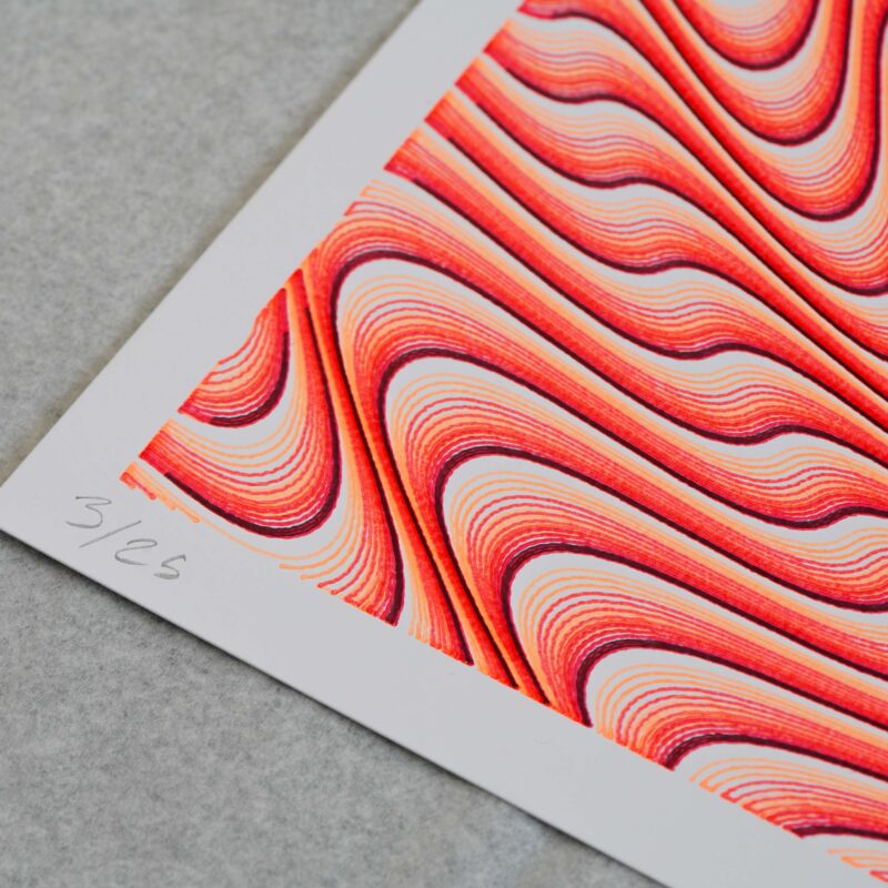 Mechanical drawing “Guilloché Haute Amplitude Orange” with dynamic high-amplitude guilloché patterns.