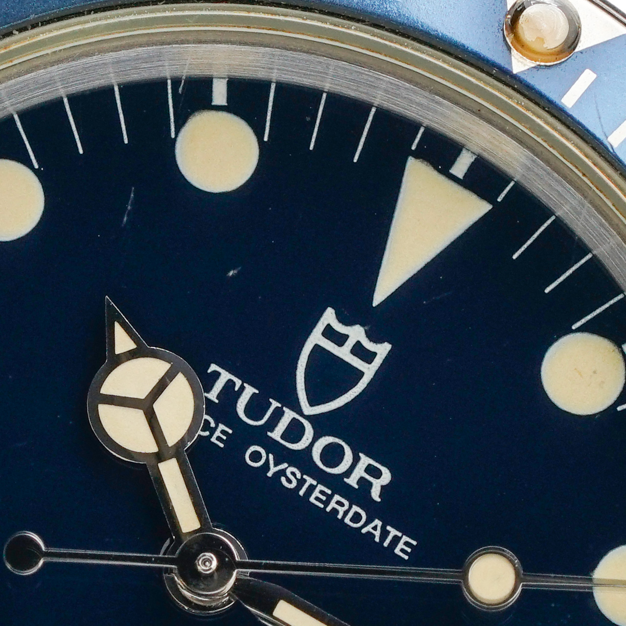 Tudor Submariner Ref. 75090 Mid-size blue faded bezel with papers from 1992