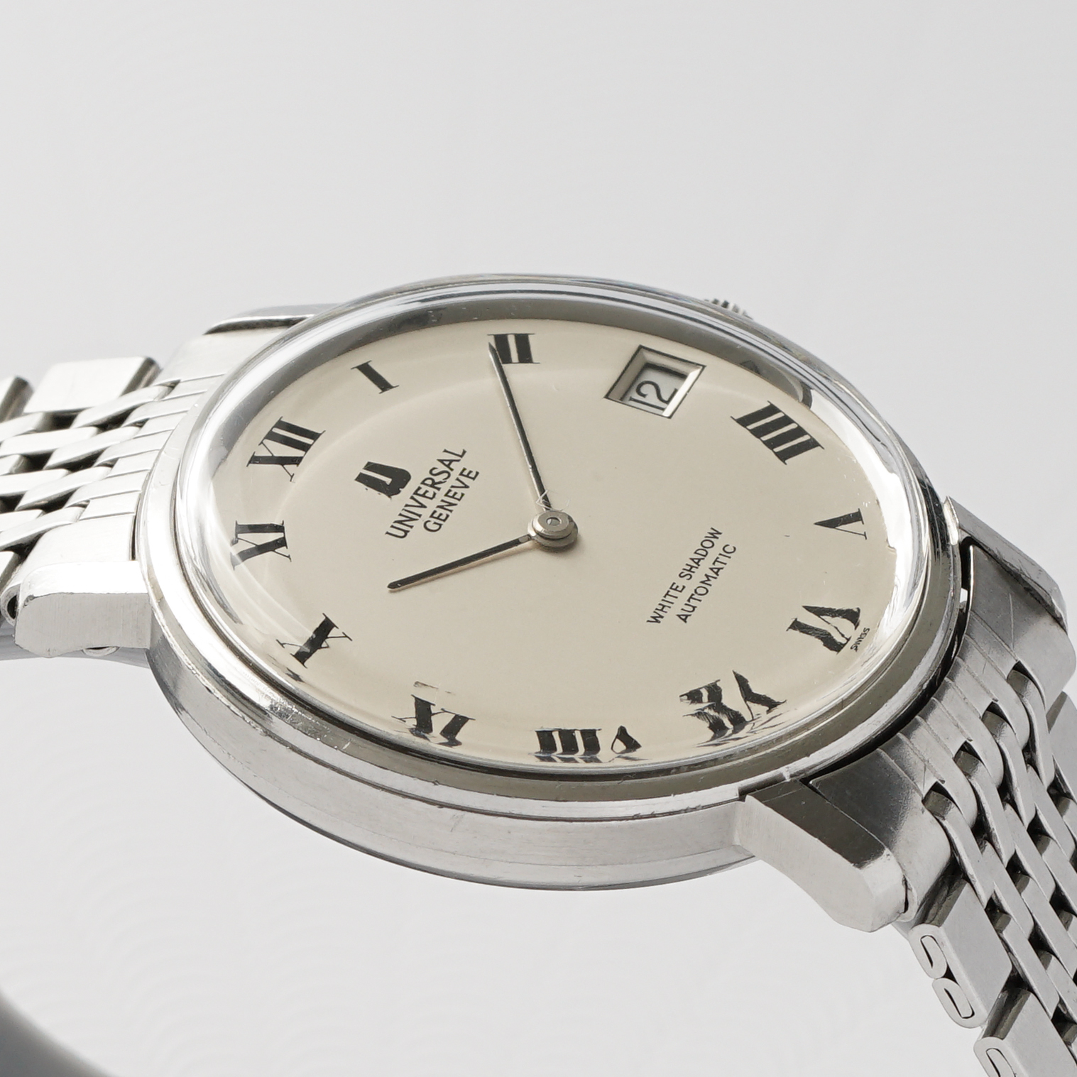 Universal Genève White Shadow Ref. 867.101 GF bracelet from 1969